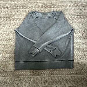 American Eagle distressed gray crew neck